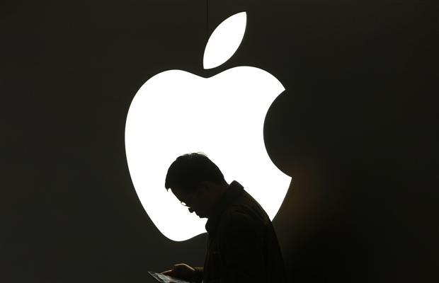 An Australian schoolboy hacked into Apple Servers and stole 90GB of secure files