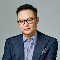 Dr. Terence Liu